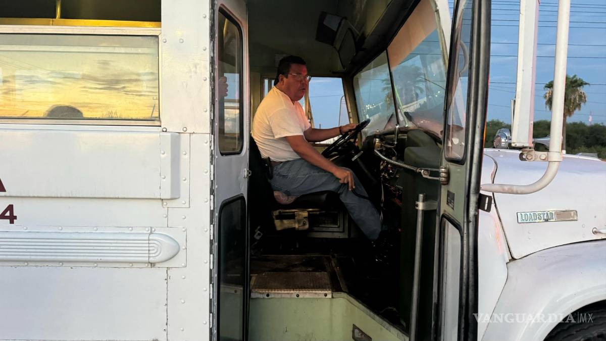 Ciudad Frontera: Regresa el Frontera Bus y traslada a 200 estudiantes de prepa y universidad