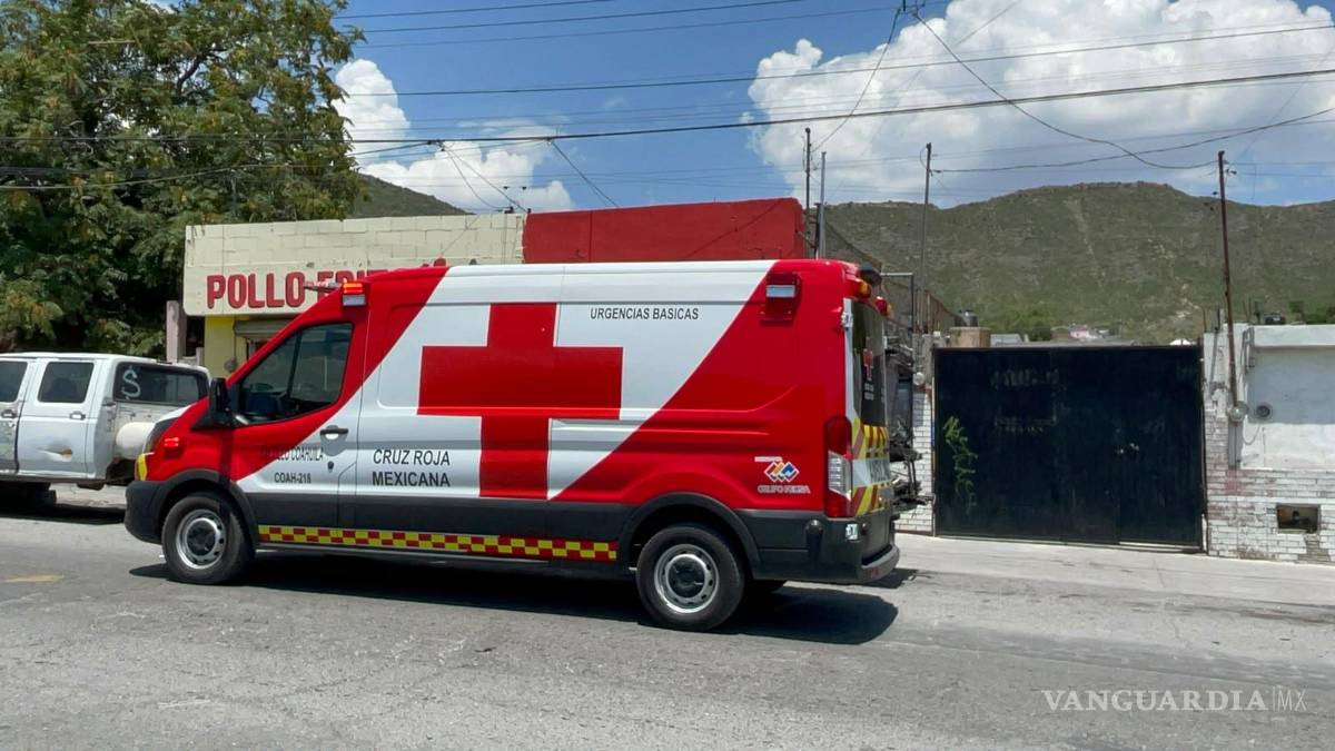 $!Tras recibir los primeros auxilios, el hombre de 41 años fue llevado por la Cruz Roja a la Clínica 73 del IMSS para recibir atención médica.