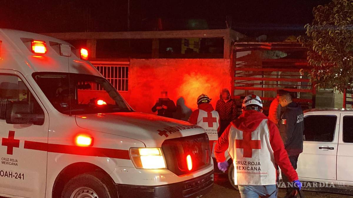 $!El hombre fue localizado con múltiples lesiones en su domicilio de la colonia Universidad Pueblo.