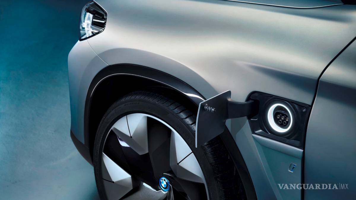 $!SUV eléctrico de BMW tendrá 300 CV y baterías de 75 kWh