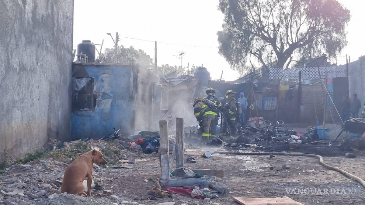 ¡Héroe! Padre casi muere en incendio; logra rescatar a sus 3 hijos menores, al oriente de Saltillo