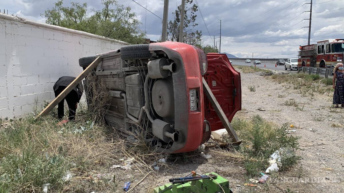 Saltillo: casi les cuesta la vida ir a exceso de velocidad
