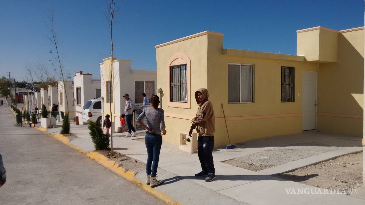 $!Entrega Peña Nieto viviendas reconstruidas en zona afectada por tornado en Ciudad Acuña