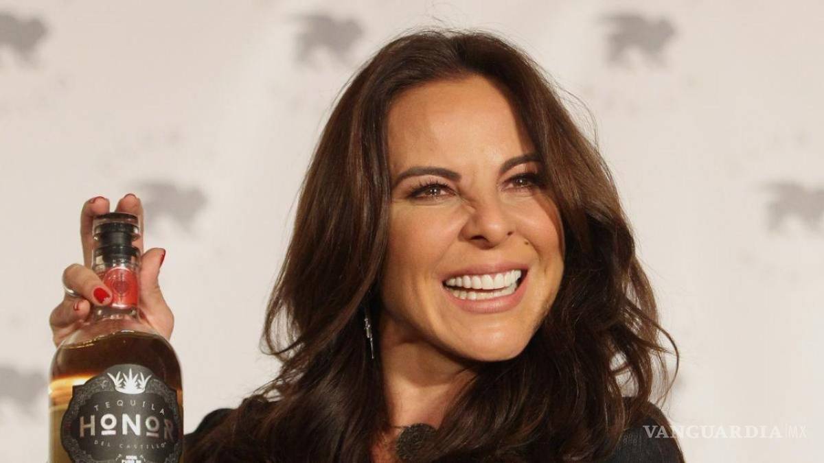 $!“Honor del Castillo” es el nombre del tequila de Kate del Castillo. (FOTO: INTERNET)