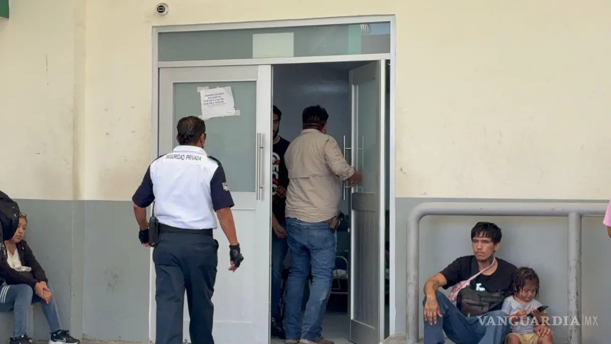 $!Eduardo Anguiano, de 58 años, permanece grave e intubado en la Clínica Dos del IMSS.