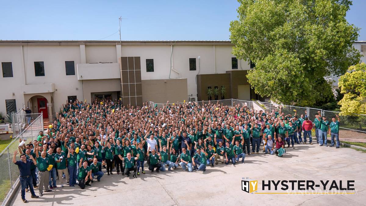 $!Celebración del Vigésimo Aniversario de la empresa Hyster-Yale Group, presidida por Edmundo Morales Gerente de la planta