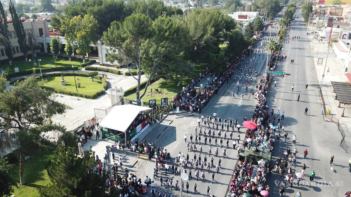 $!Celebran 40 mil saltillenses la fiesta de Independencia (fotogalería)