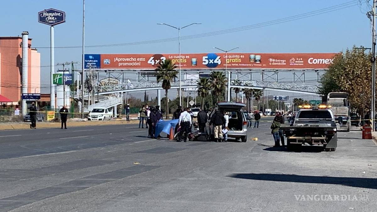 Muere motociclista arrollado por trailero en bulevar de Saltillo