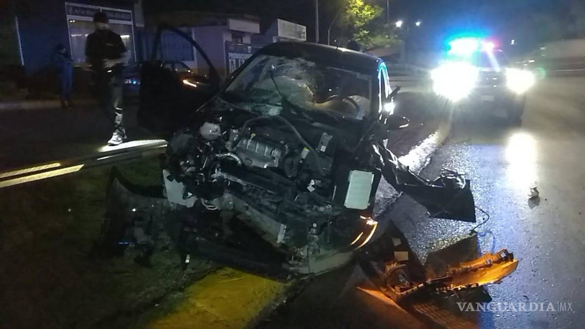 Joven causa accidente en periférico LEA de Saltillo; investigan presunto estado de ebriedad