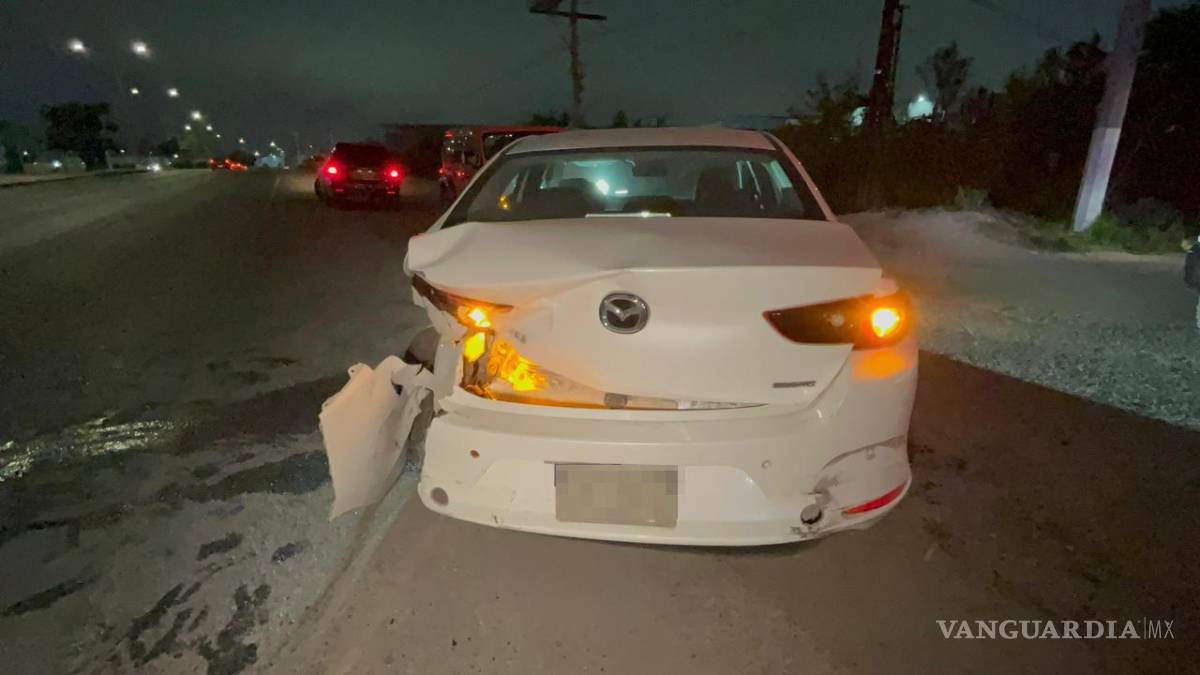 $!Las unidades siniestradas fueron retiradas con apoyo de una grúa y el caso turnado al Ministerio Público de Asuntos Viales para el deslinde de responsabilidades correspondiente.