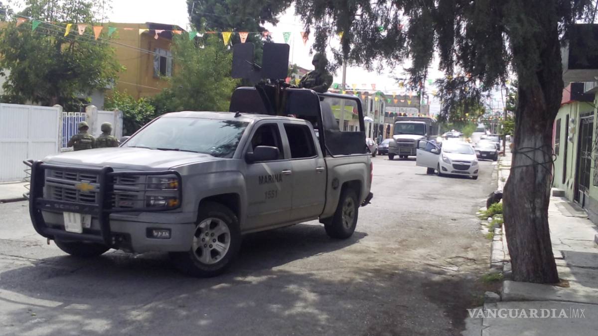 $!Elementos de la Marina catean domicilio en el centro de Saltillo