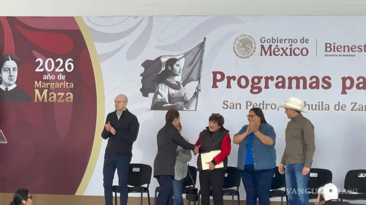 $!Autoridades federales señalaron que se construyen redes troncales para llevar agua potable a municipios como Torreón, Viesca, Francisco I. Madero y Matamoros.