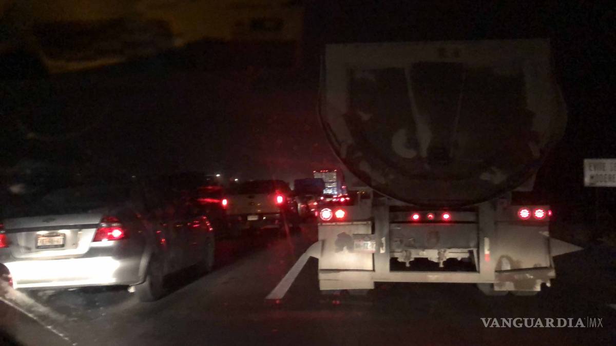 $!Accidentes paralizan la autopista Monterrey-Saltillo