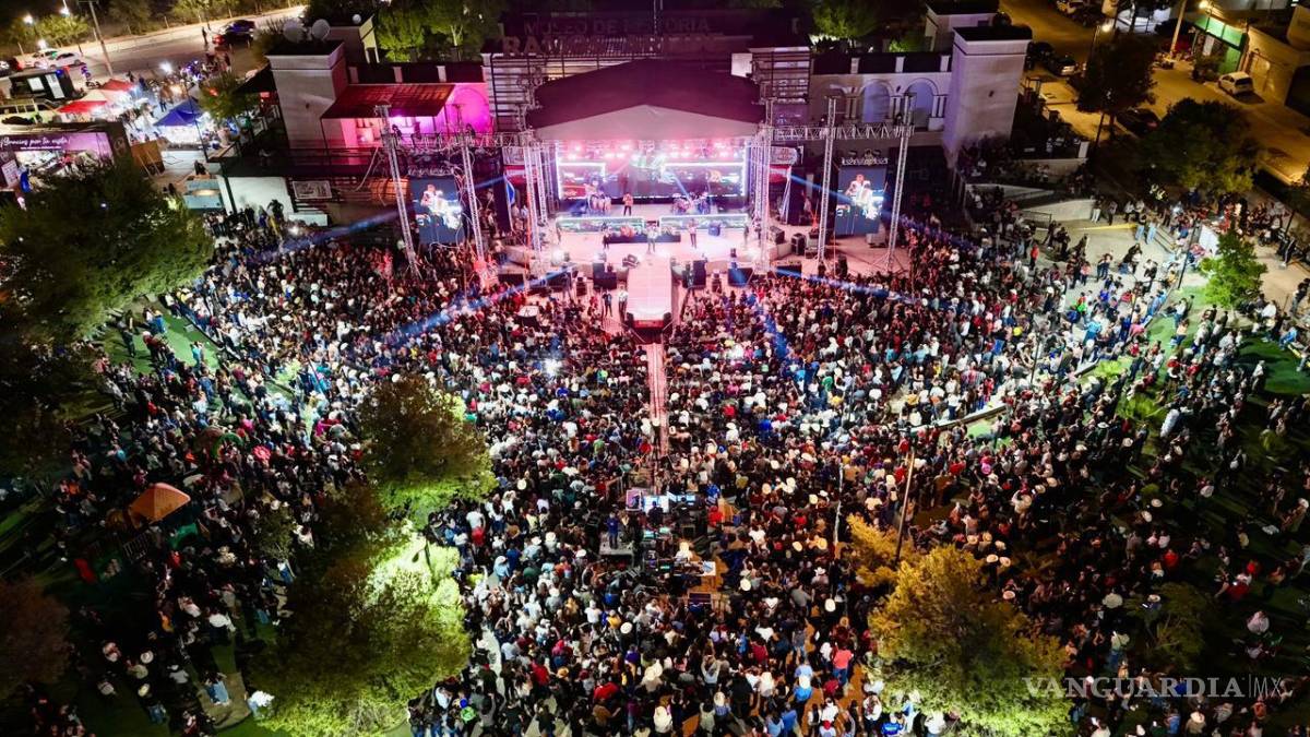 $!El Poder del Norte cerró con su presentación musical las actividades sabatinas del Lechón Fest.
