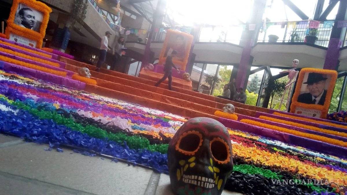 $!Ofrecen altar en Quebec a Chavela Vargas y Frida Kahlo