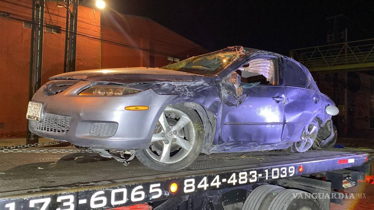 $!Autoridades investigan si el exceso de velocidad provocó que perdiera el control.
