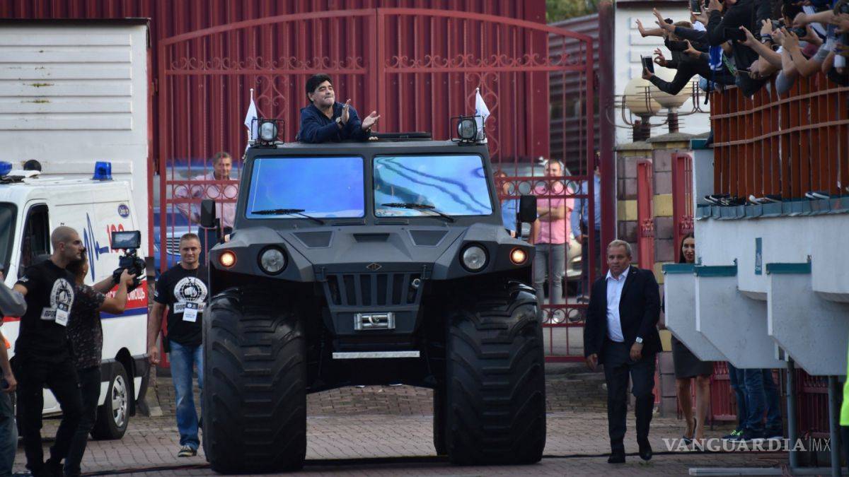 $!¿Qué podría interesarle a Maradona en Sinaloa? ... lo ponen como candidato a dirigir a los Dorados