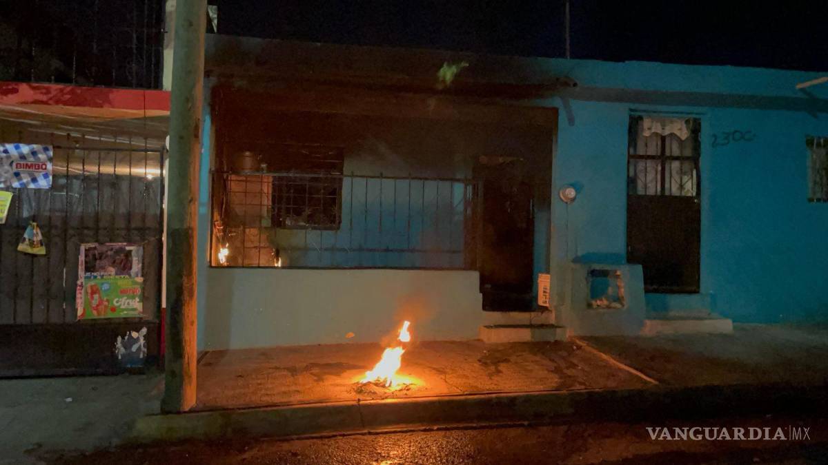 $!Los bomberos lograron sofocar el incendio.
