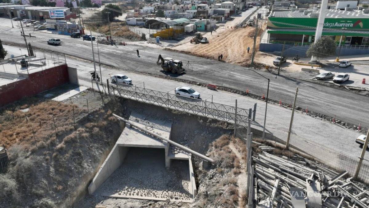 $!“En poco tiempo los automovilistas y peatones que transitan por este punto lo harán de una manera segura y ágil, sobre todo en temporada de lluvias donde pasar por el vado era sumamente peligroso”, dijo el alcalde.