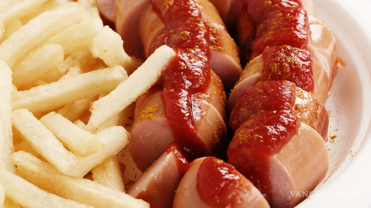 $!La organización El Poder del Consumidor ha lanzado una alerta sobre el consumo de salchichas en México.