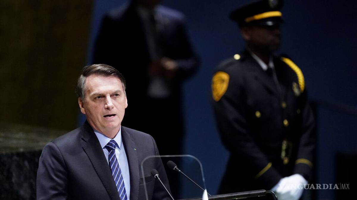 Sin pruebas, Bolsonaro culpa a Leonardo DiCaprio por los incendios en la Amazonía