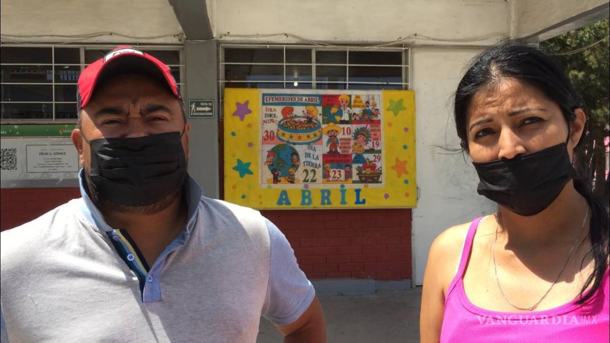 $!Erick y Rosario también acudieron a la Revocación de Mandato.