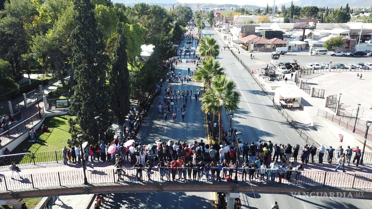 $!Desfile conmemorativo por el 109 aniversario del inicio de la Revolución Mexicana en Saltillo (Fotos y video)
