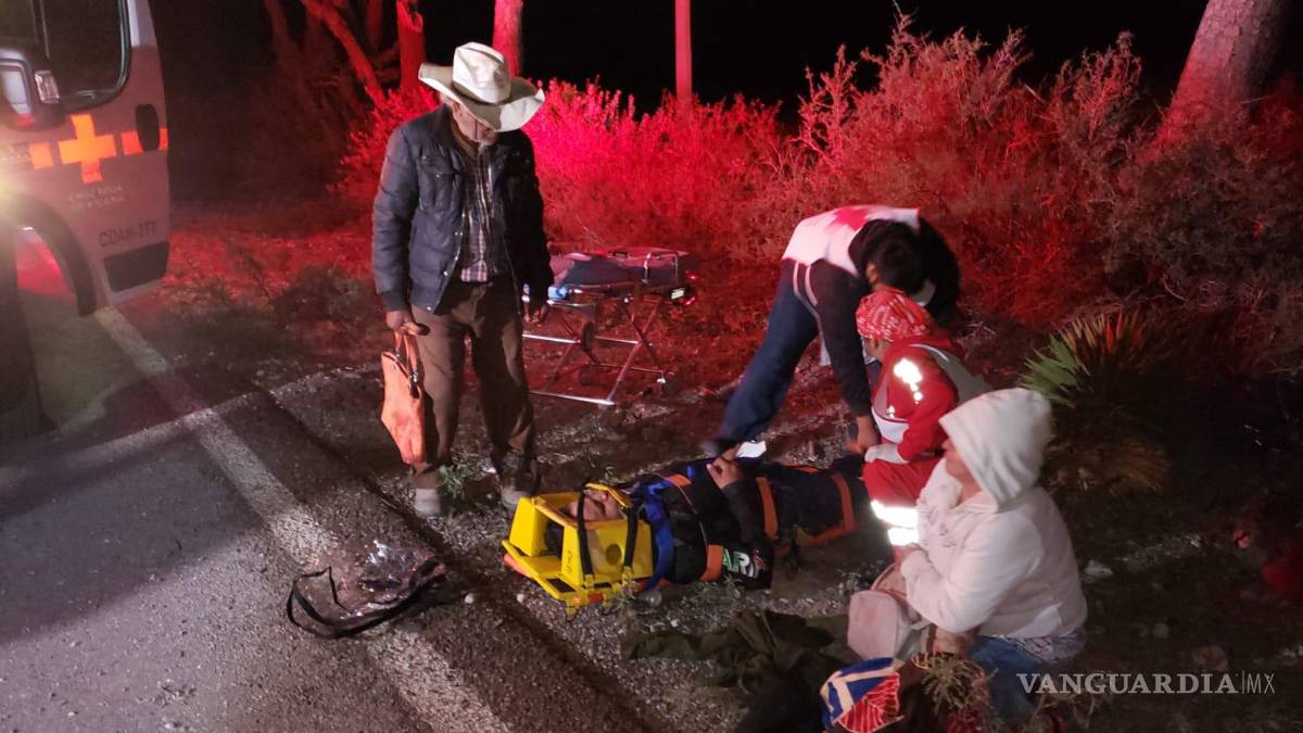 $!Los lesionados fueron auxiliados por personal de la Cruz Roja.