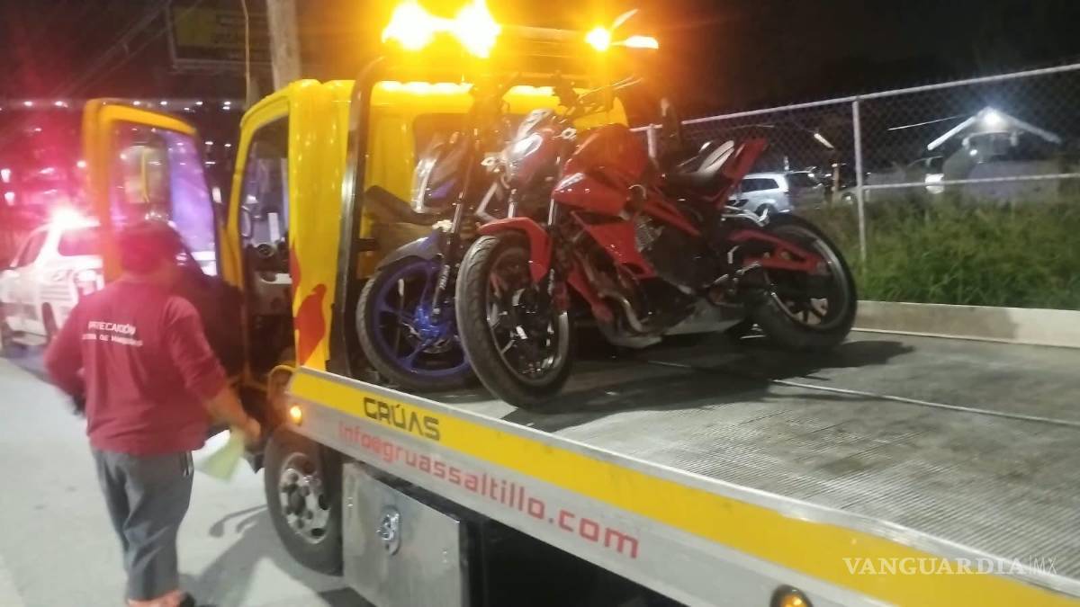 $!Un total de ocho motocicletas fueron trasladadas en grúa al depósito municipal como parte de las acciones preventivas en las vías principales.