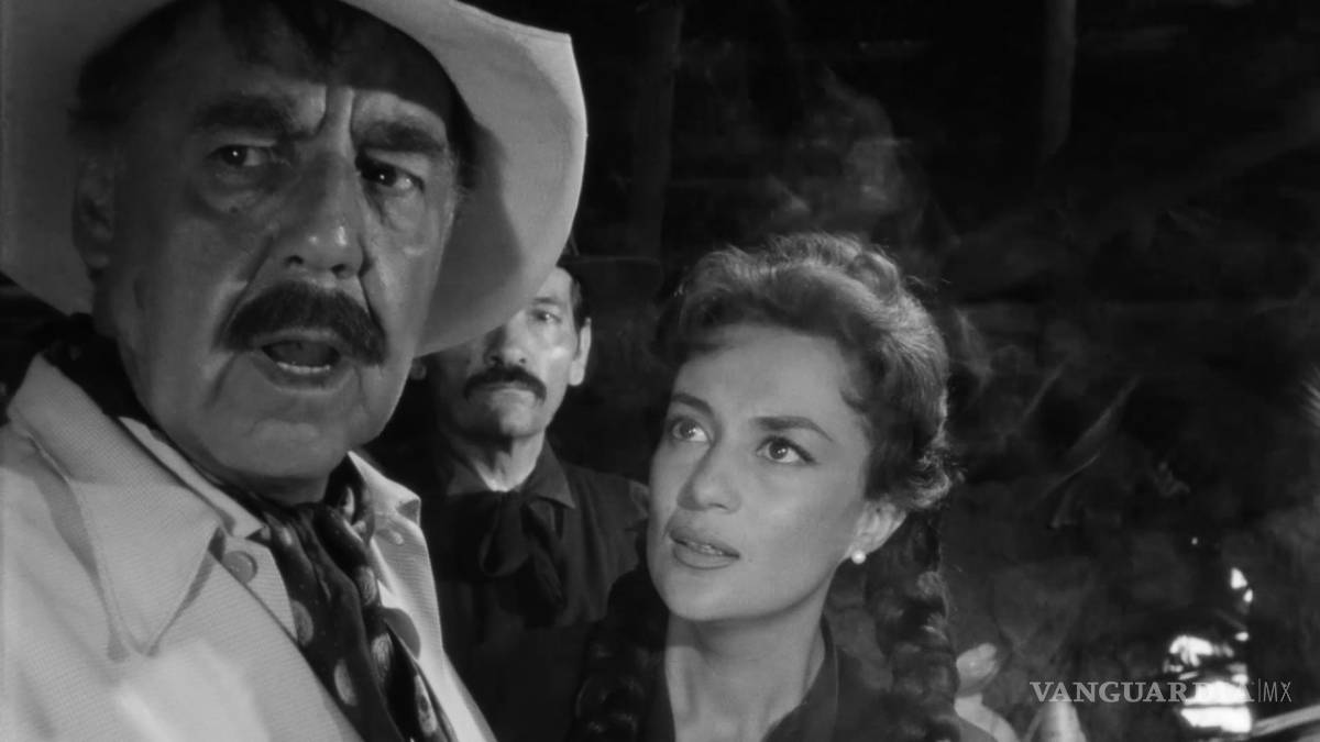 $!¡Hágase a un lao' mondrigo!... Cruz Treviño Martínez de la Garza (Fernando Soler) el macho saltillense a 70 años de 'La Oveja Negra' (videos)