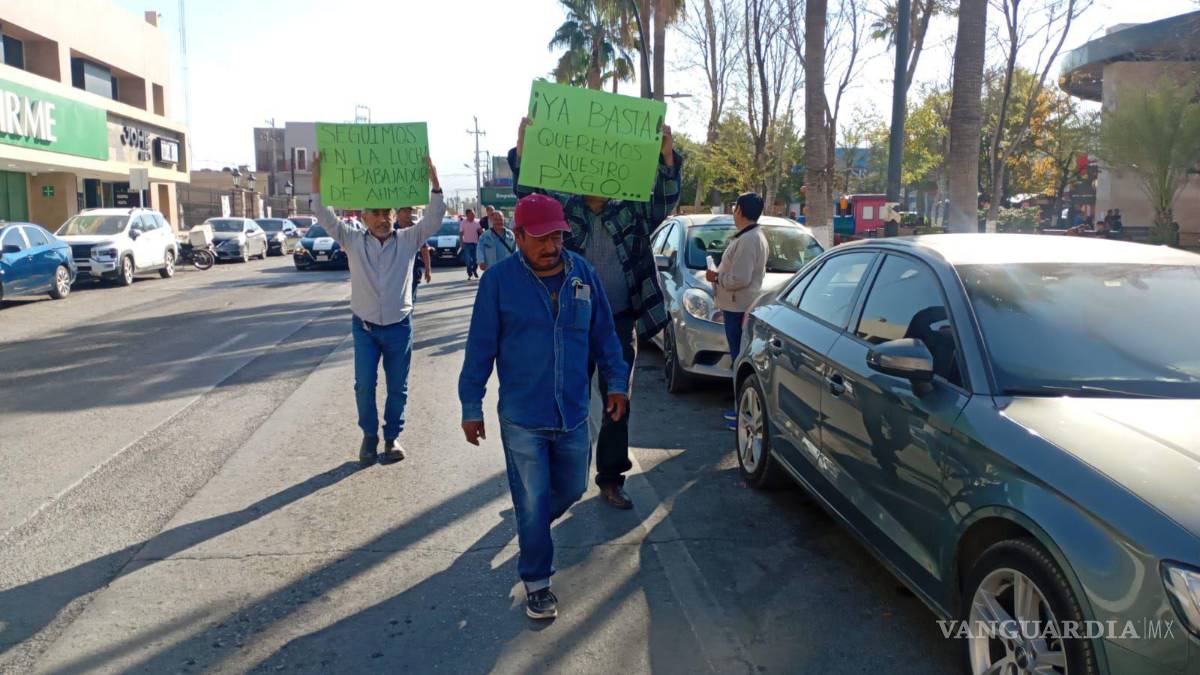 $!Julián Torres Ávalos, vocero de los exobreros, anunció acciones de protesta en la Ciudad de México para exigir la intervención del Gobierno Federal.