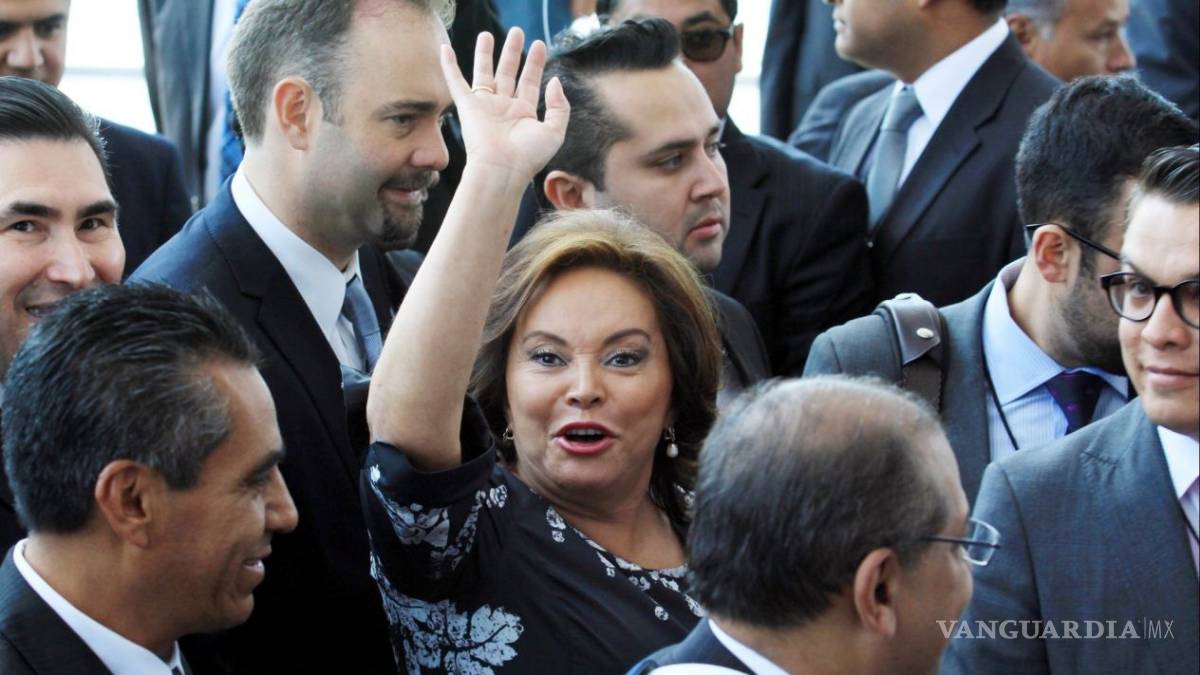 Errores de PGR y SHCP dejaron salir a Elba Esther; Padres y Duarte harían lo mismo