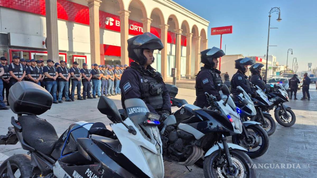 $!El operativo busca inhibir delitos como el robo, fraude y el intercambio ilegal de tarjetas bancarias mediante recorridos preventivos.