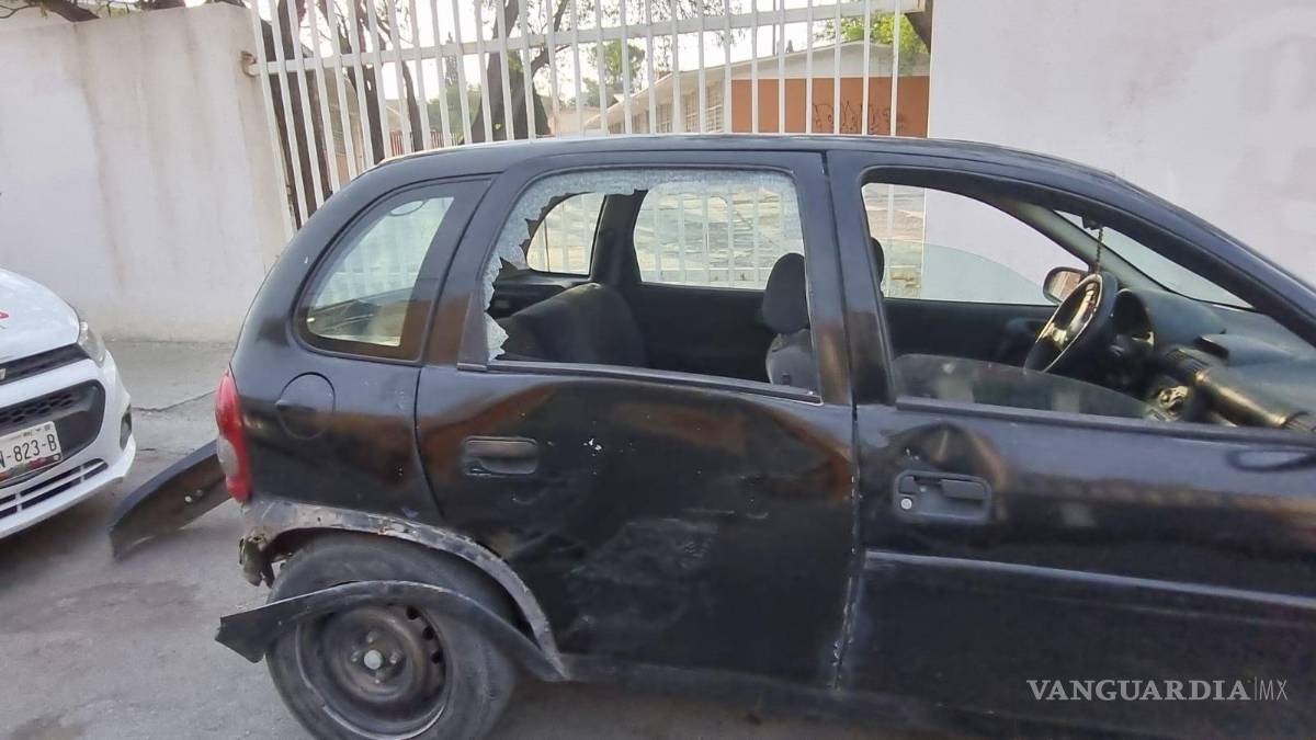 Chocan y tumban a motociclista en Saltillo; se encuentra delicado de salud