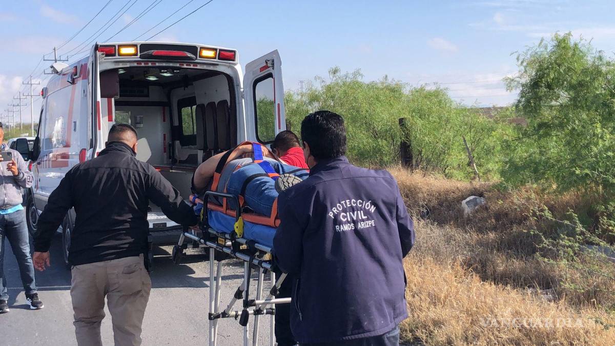 Por evitar una tragedia mayor; joven se sale del camino en el libramiento Óscar Flores Tapia