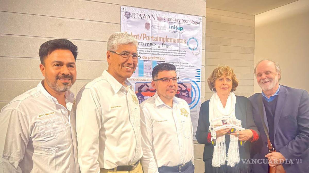 $!El investigador Martín Cadena Zapata presentó los avances del proyecto a la titular de la SECIHTI, Rosaura Ruiz Gutiérrez.