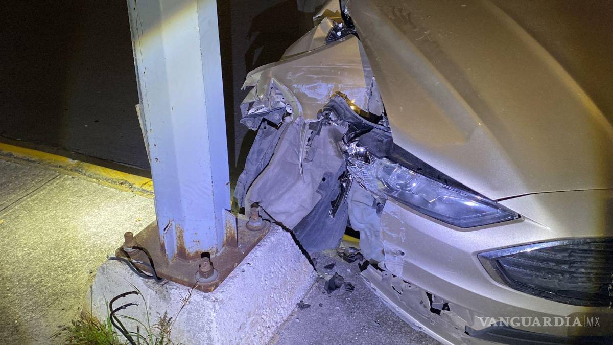 $!Conductor circulaba en un automóvil Ford Fusion.