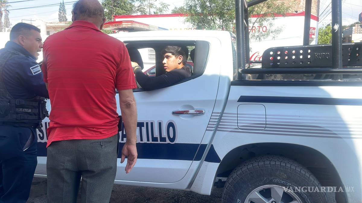 Joven provoca choque múltiple y es detenido por conducir en estado de ebriedad, en Saltillo