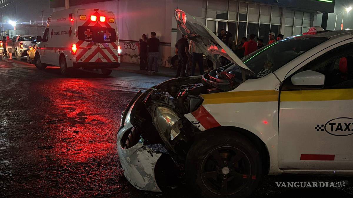 $!El percance ocurrió en el cruce del periférico Luis Echeverría y Reforma.