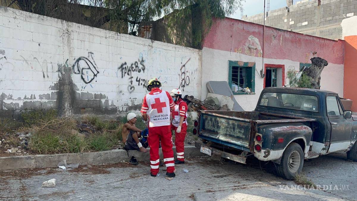 Golpea a su padre porque no lo dejó meter a su novia a la casa, en Saltillo