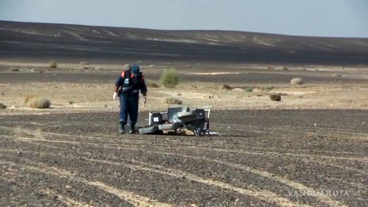 Analizan indicios en una caja negra de avión ruso