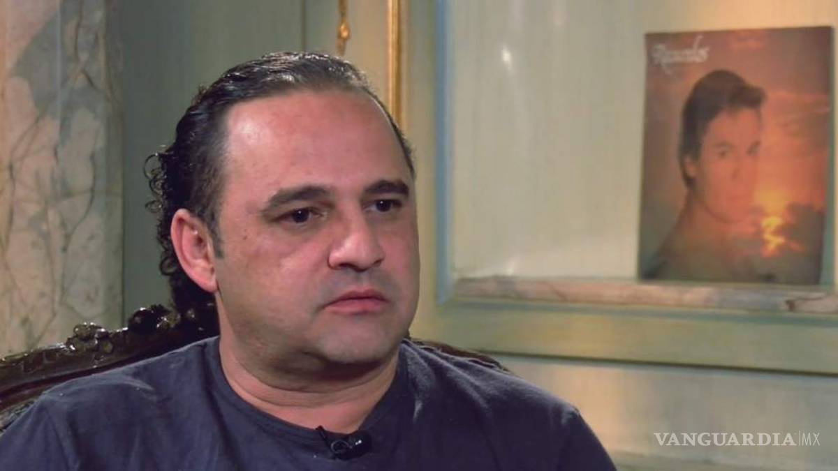 Hijo de Juan Gabriel ingresa a rehabilitación por alcoholismo