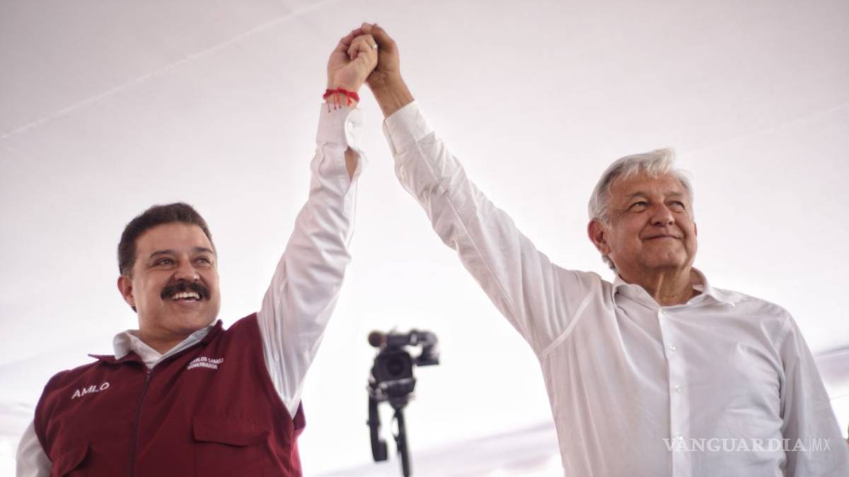 'A lo mejor viene el fin del mundo', AMLO se toma con humor renuncia de Lomelí