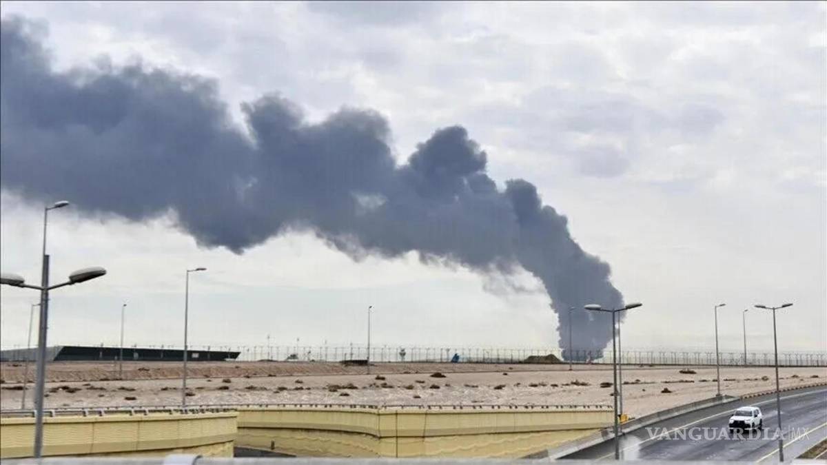 $!Imagen difundida por la agencia de noticias iraní Tasnim que aseguran que corresponde al ataque contra un centro de datos de Amazon en Bahréin.