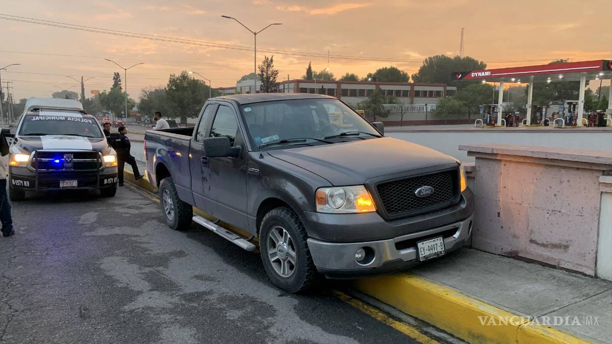 Saltillo: se sube a la banqueta tras dormitar en bulevar V. Carranza