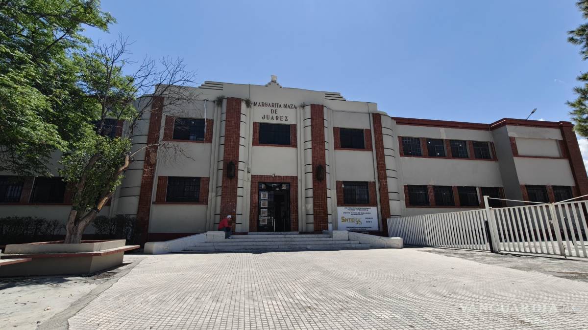 $!Autoridades educativas evalúan la implementación de clases en línea mientras se determina la magnitud de los daños en la escuela.