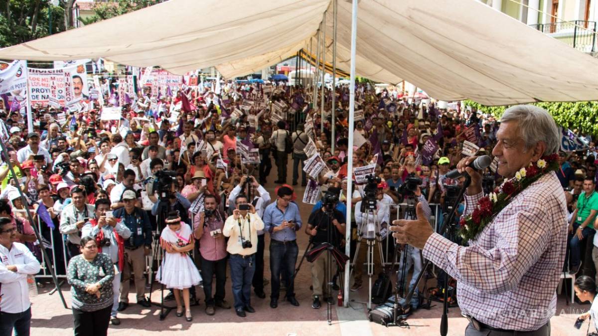 Tras desplegados en la prensa, anuncia AMLO reunión con Coparmex