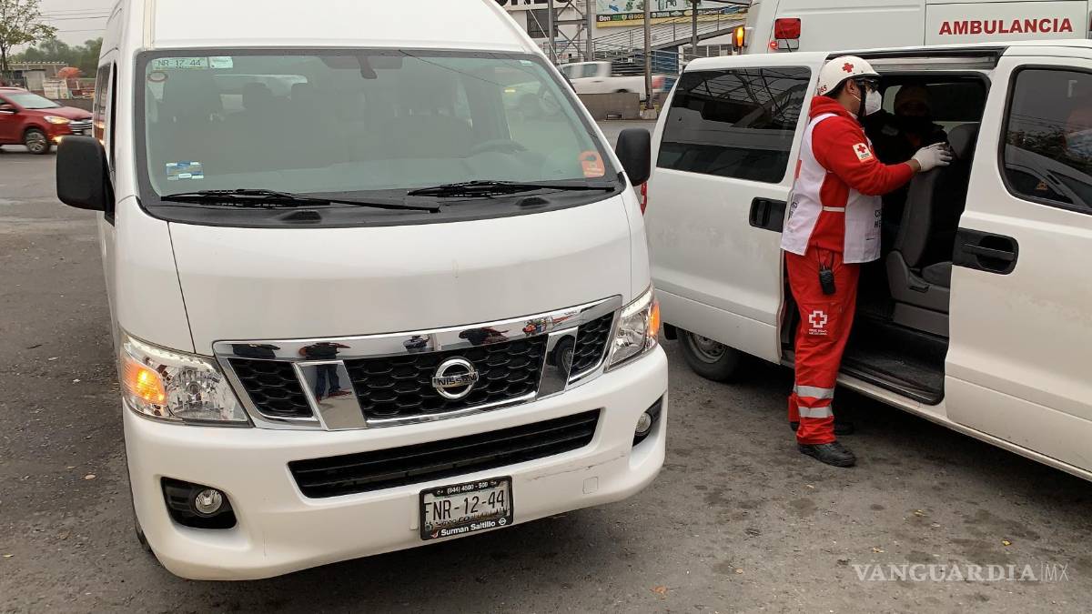 En accidente en Saltillo, mujer pierde el conocimiento