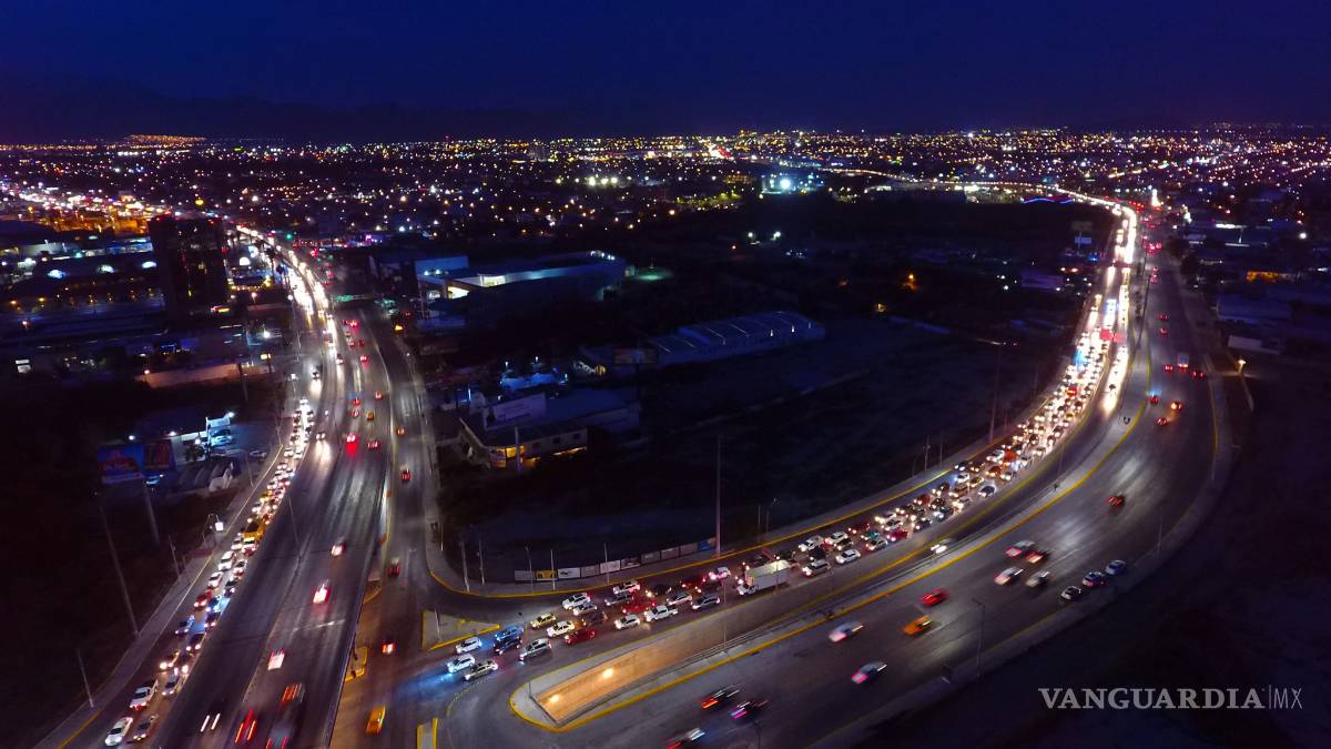 Advierte urbanista que Saltillo puede convertirse en un estacionamiento gigante