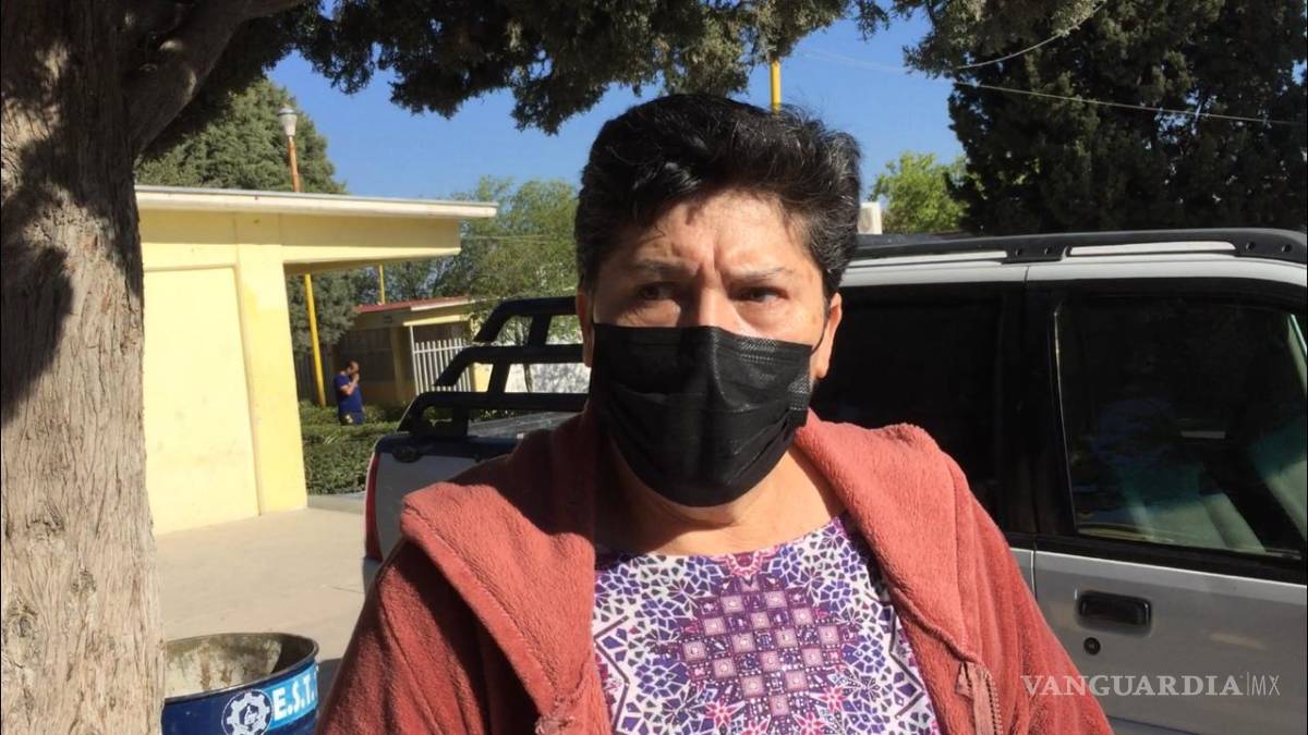 $!Ana González, habitante de Saltillo en las votaciones de Revocación de Mandato.